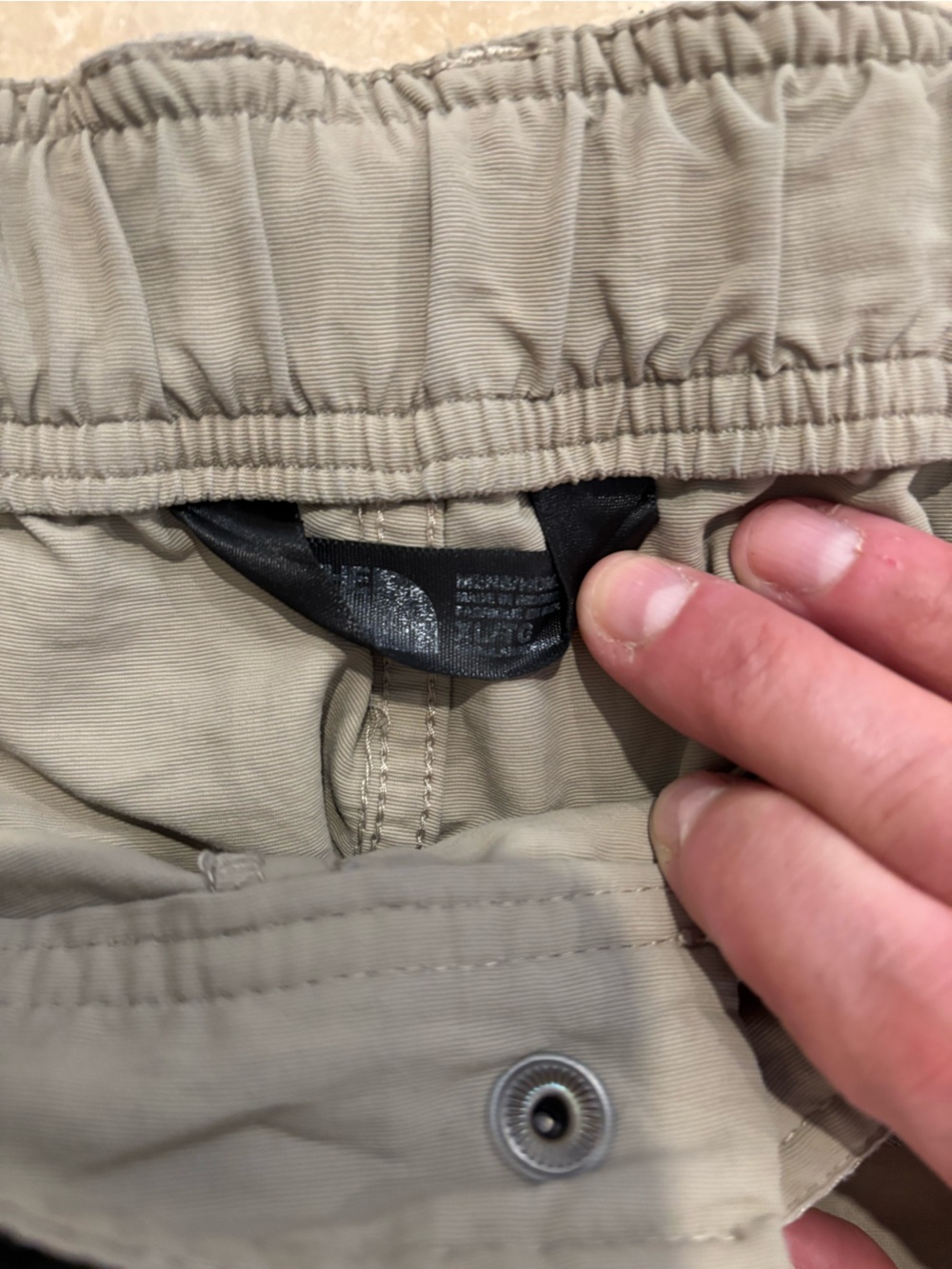 The North Face Men's Tan Lightweight Outdoor Shorts -XL - Picture 4 of 4
